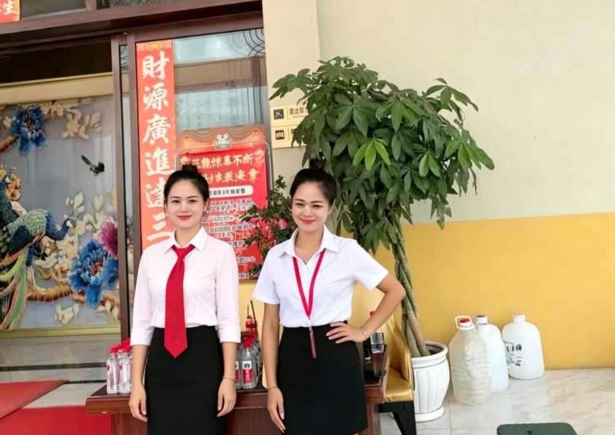 高级客服 陈俊宇